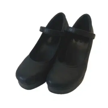 NO NAME 노네임 스트랩 통굽 펌프스