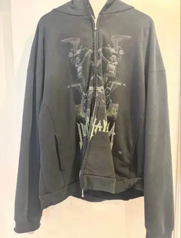 준 나카야마 후드티