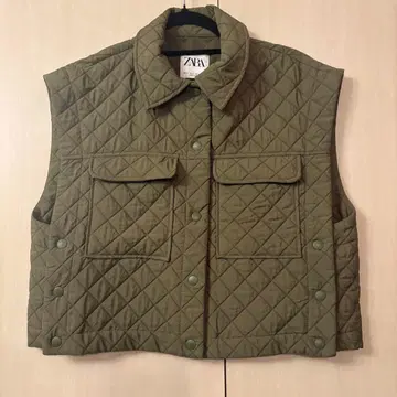 ZARA 퀼팅 베스트 카키