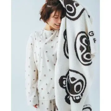 젤라또피케 x 동물의 숲 캐릭터 패턴 룸웨어