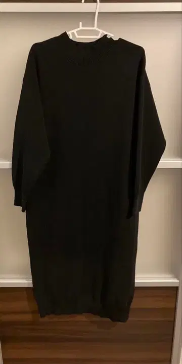 블랙 긴팔 롱 니트 원피스