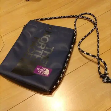 THE NORTH FACE 네이비 숄더백