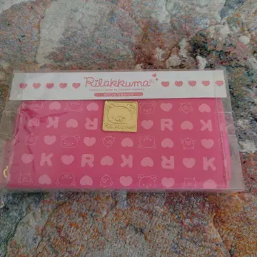 리락쿠마 라운드 지갑 하트 무늬