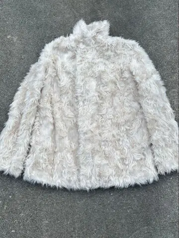 새상품급 Theory 에코 퍼 자켓 테디베어 코트 아이보리 S