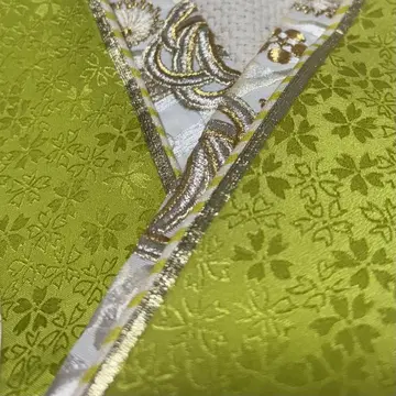 이치쿠라 성인식 카라 그린