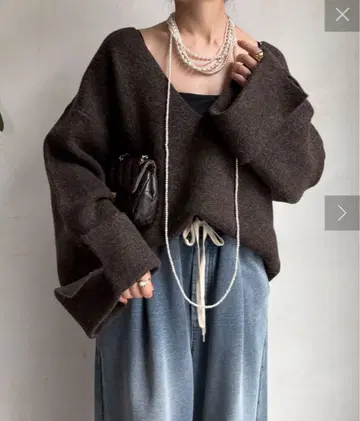 깊은 V 와이드 슬리브 풀오버 doudou 두두 같은 형태