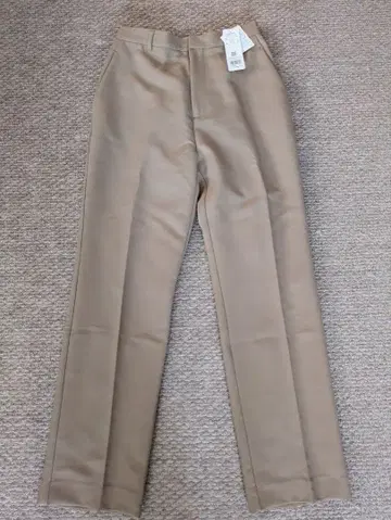 베이지 슬림핏 팬츠 새상품 로즈버드