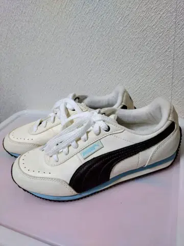 PUMA 베이지/브라운 스니커즈