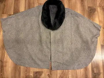 [ hiromichi nakano ] 그레이 케이프 코트 퍼 카라 부착