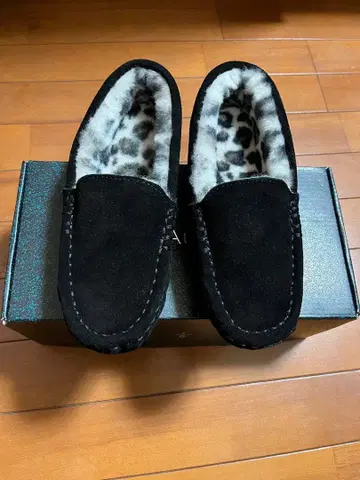 EMU Australia 무스탕 모카신 23cm