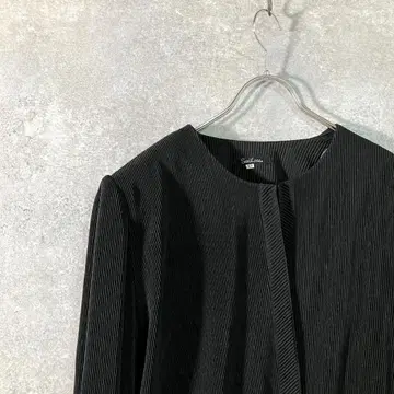 Sun Lose 플리츠 가디건 어깨 패드 포함 블랙 라운드넥 겉옷