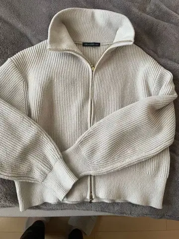 23구 크림 집업 니트 스웨터