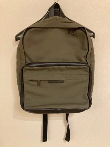 MARC BY MARC JACOBS 올리브 그린 백팩