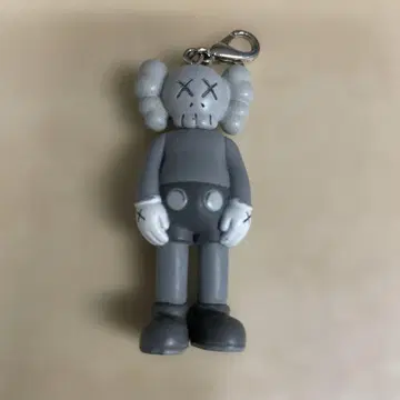 KAWS 카우스 키링