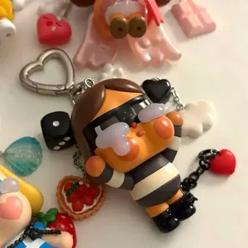 POP MART CRY BABY 클라이베이비 키링