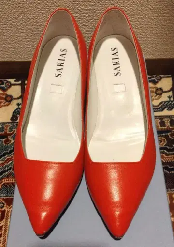[ SAKIAS Lambor ] 빨간색 펌프스 힐 4.5cm 사이즈 37