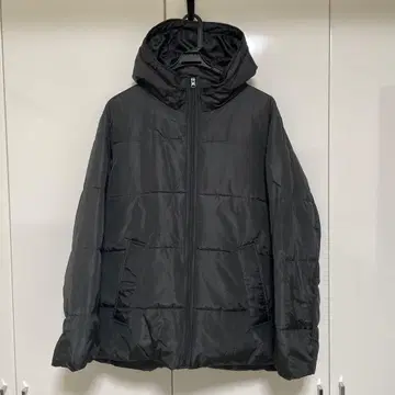 블랙 다운 자켓 후드 부착