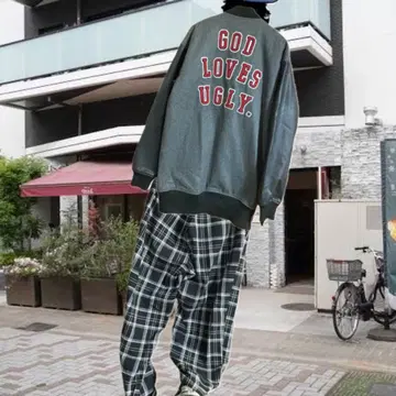 새상품급 멜톤 울 GYDA 한정판 리메이크 바시티 자켓 L