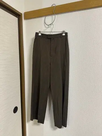 브라운 카키 슬랙스