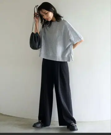 UNFILO 뷰티 무브 턱 와이드 팬츠 슬랙스