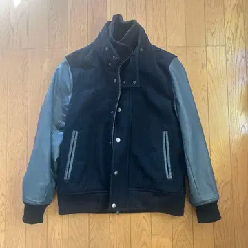 A DAY IN THE LIFE 자켓