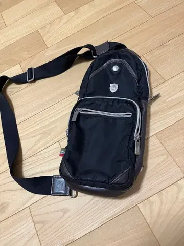 오로비안코 바디 백 블랙