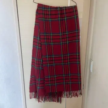 체크 무늬 머플러 빨간색과 그린