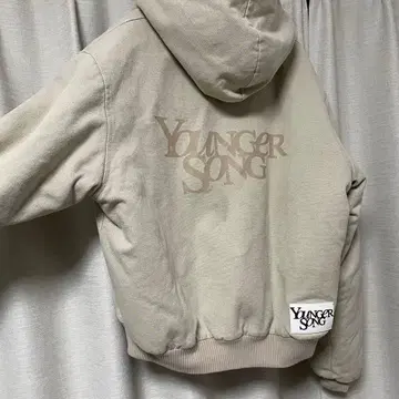 Younger Song 베이지 후드티 풀 지퍼
