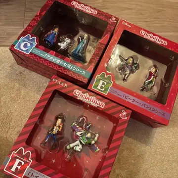 디즈니 크리스마스 오너먼트 2024 안나. 피터팬. 토이스토리