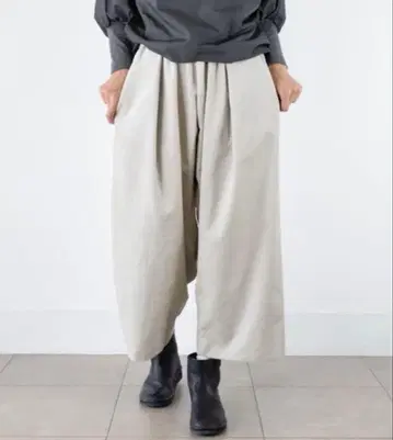 새상품 mizuiro ind 미즈이로 인드 코듀로이 와이드 팬츠