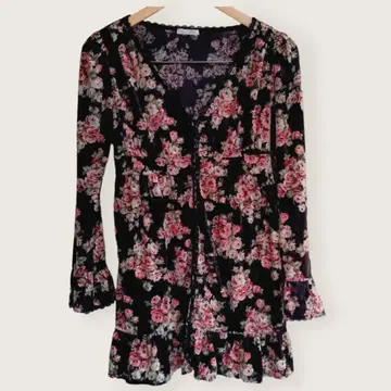 [ 미사용 새상품 ] L'EST ROSE 꽃무늬 튜닉 프론트 오픈 블랙
