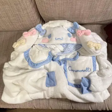 산리오 시나모롤 인형옷 성인용 새상품급 룸웨어