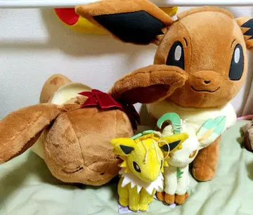 이브이즈 봉제 인형