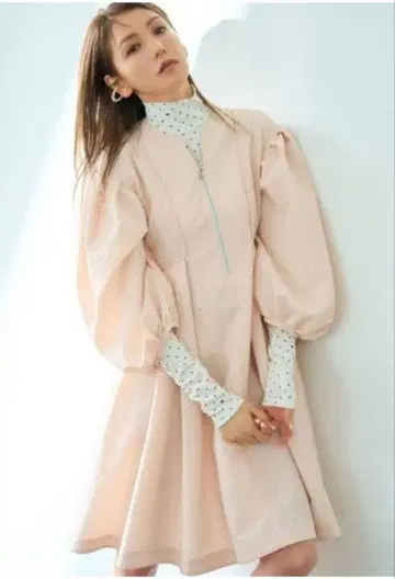 CELFORD 푸케 자카드 볼륨 원피스