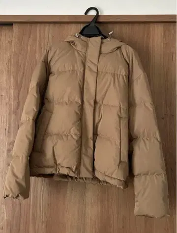 미사용 새상품 And Couture 베이지 다운 자켓 M 38