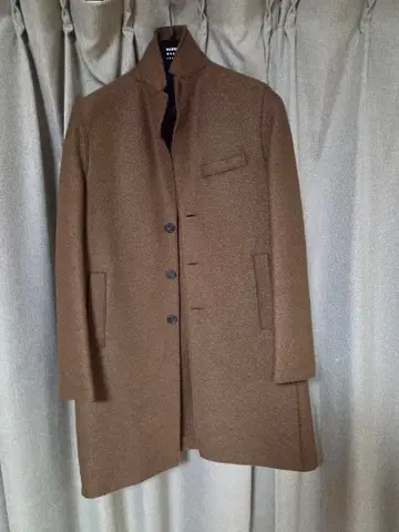 해리스 워프 런던 체스터 코트