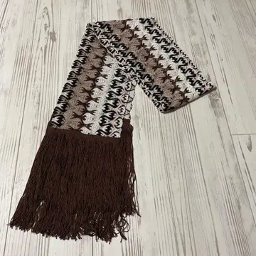 프린지 달린 스톨