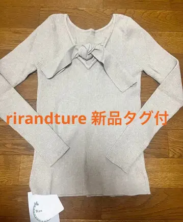 미착용 새상품 리랜드트루 백리본 상의 rirandture