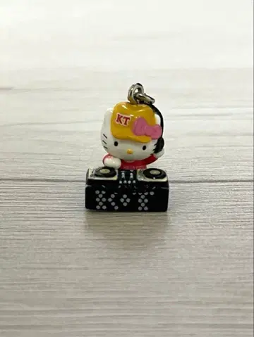 헬로키티 레코드샵 한정판 DJ 지퍼 마스코트 2005년