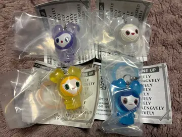 TWICE LOVELYS 메지루시 액세서리 4개 세트