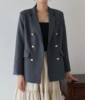 BLUEEAST 골드 버튼 더블 자켓 M 사이즈 시착만 한 상품