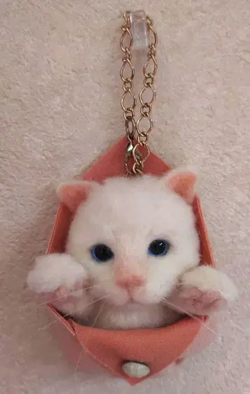 화이트 고양이 키링