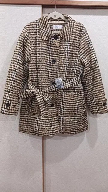 허리 벨트 포함 패딩 자켓