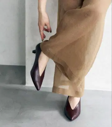 LE TALON 4.5cm 포인트 하이 범프 펌프스