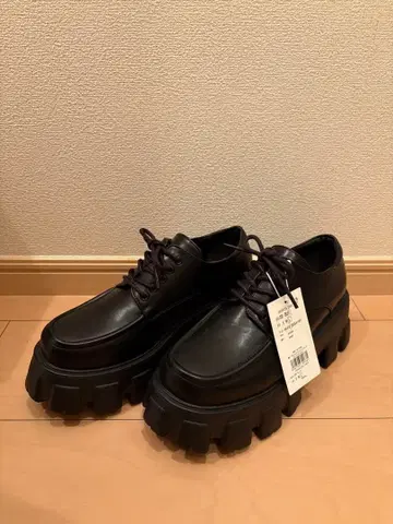 AZUL BY MOUSSY 통굽 레이스업 슈즈