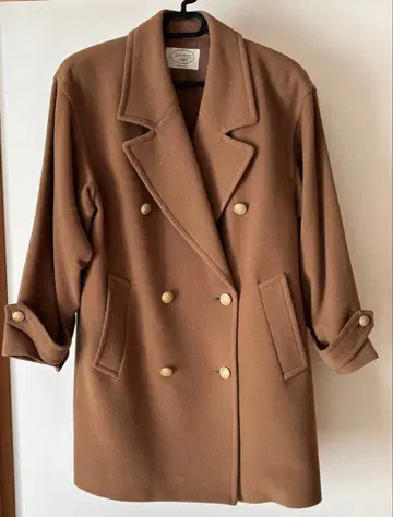 Aylesbury 브라운 더블 브레스트 피 코트