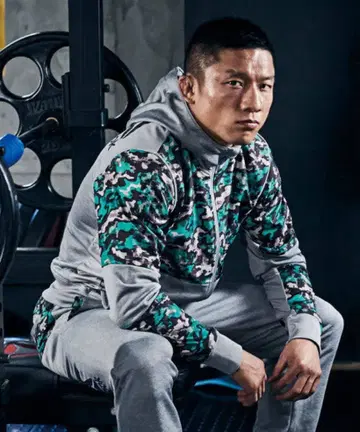 호리구치 쿄지 착용 모델 Reebok 리복 셋업 맨투맨 UFC