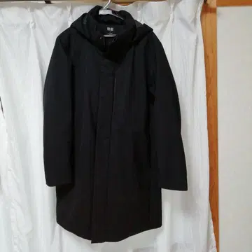 유니클로 남성용 하이브리드 롱 다운 자켓 (블랙) 미사용