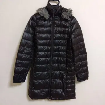 [ 초경량 ] 유니클로 울트라 라이트 프리미엄 다운 코트 후드 부착 L