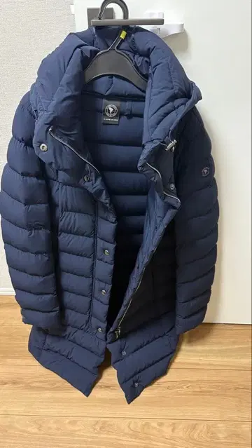 [ 새상품급 ] CAPE HORN/SANTACRUZ 다운 코트